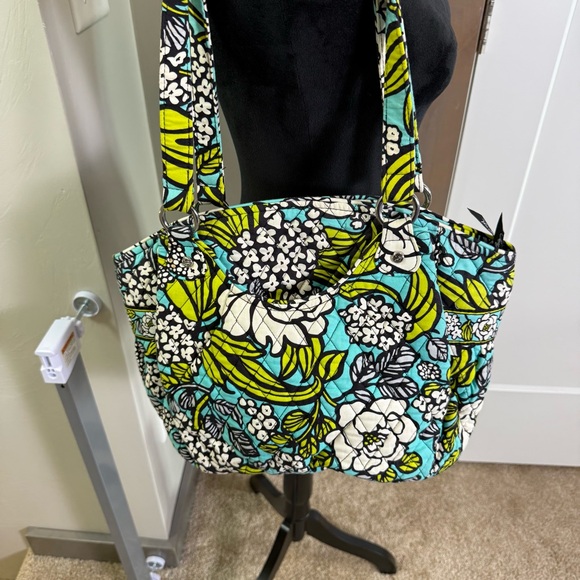 Vera Bradley Island Blooms Shoulder Bag Purse Green Blue Floral Purse Quilted - Picture 4 of 6